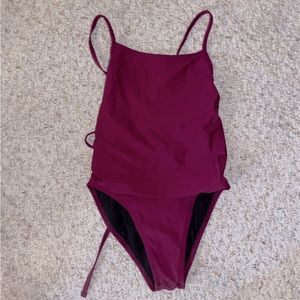 magenta jolyn swim suit size 30